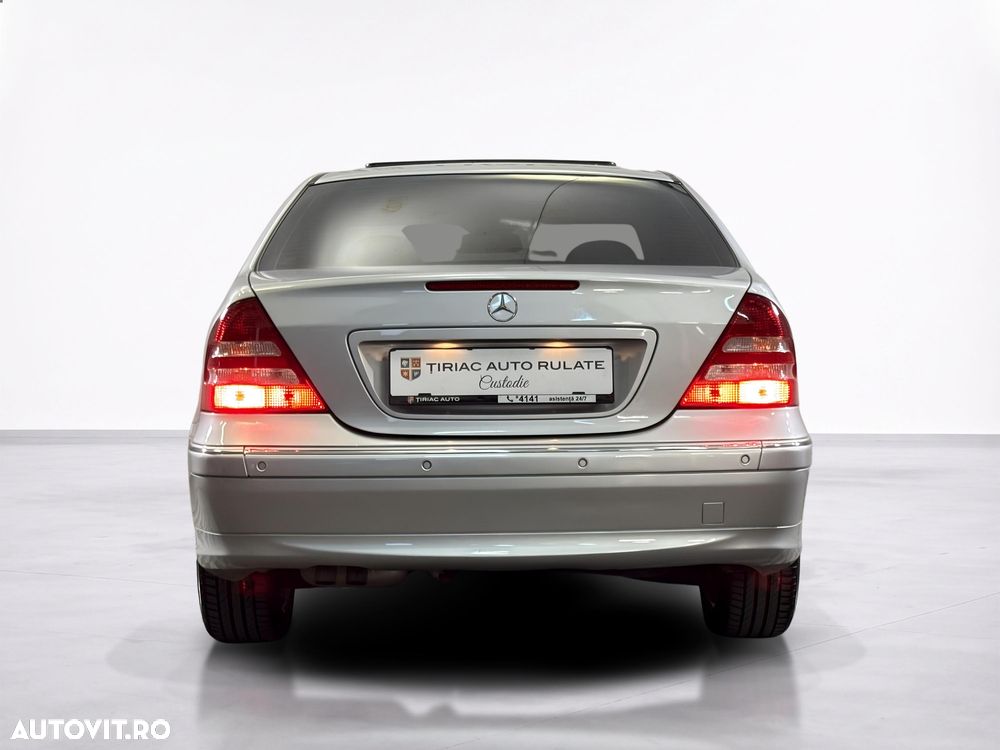 Mercedes-Benz C - 4