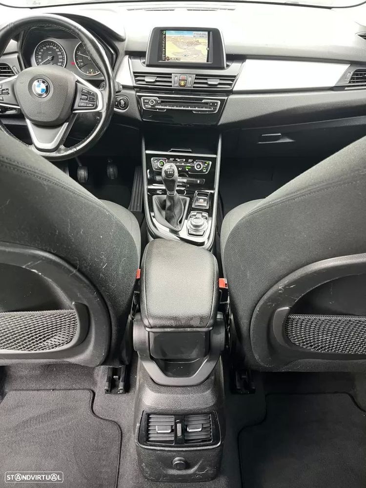 BMW 218 Active Tourer d Line Sport - 46