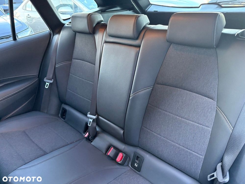 Toyota Corolla - 14