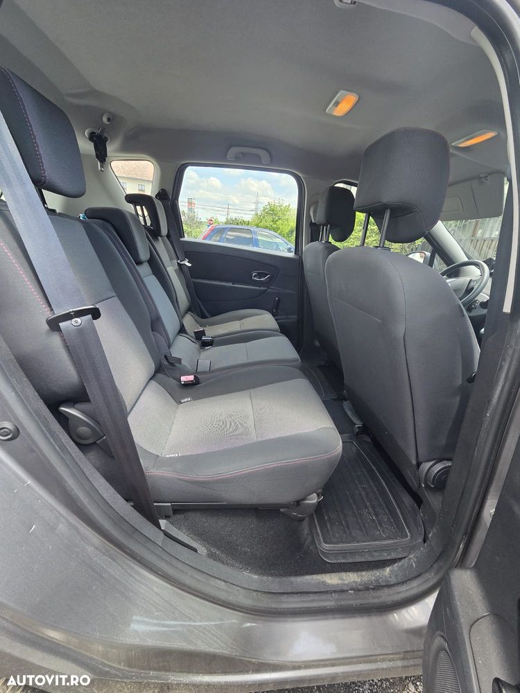 Renault Scenic 1.5 dCi Privilege - 8