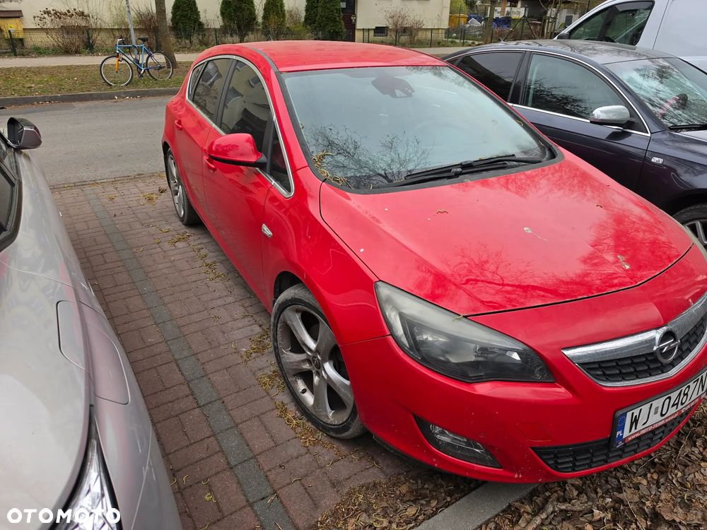 Opel Astra 1.6 T Cosmo - 5