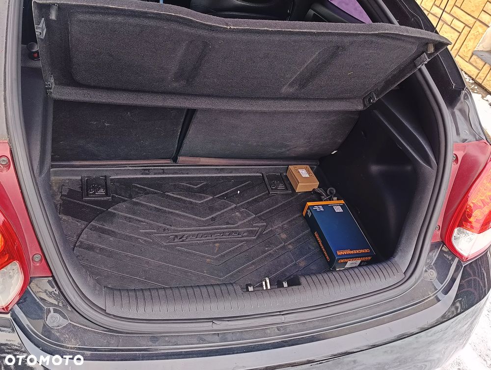 Hyundai Veloster 1.6 Turbo Automatik Style - 22