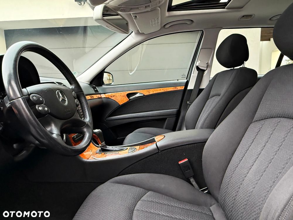 Mercedes-Benz Klasa E - 26