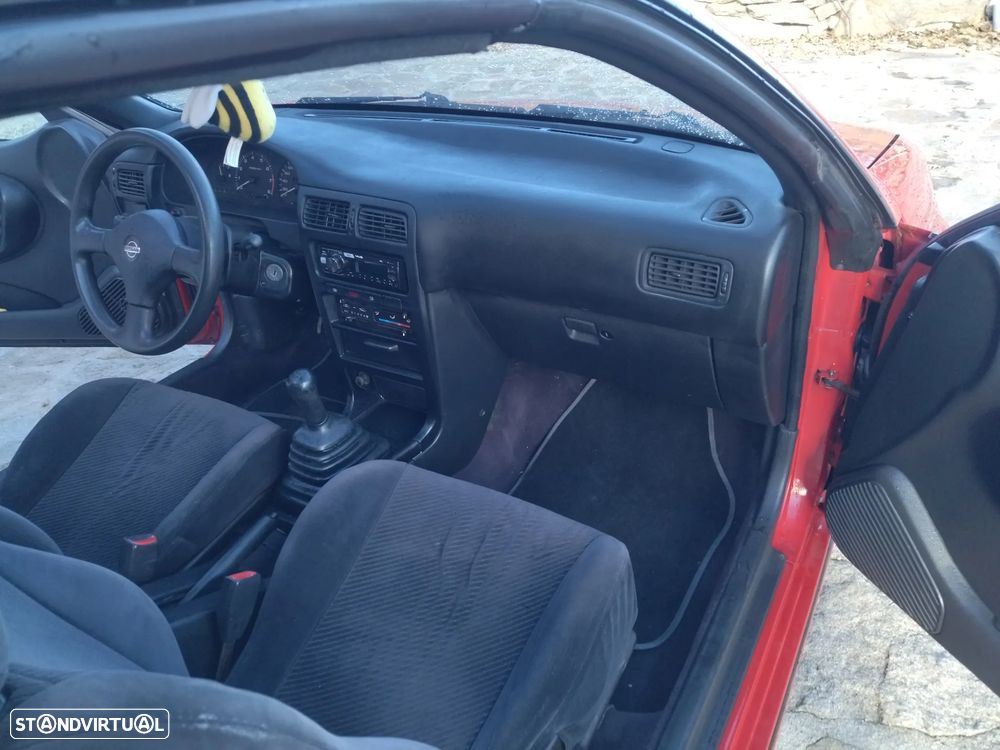 Nissan 100 NX 1.6 - 4