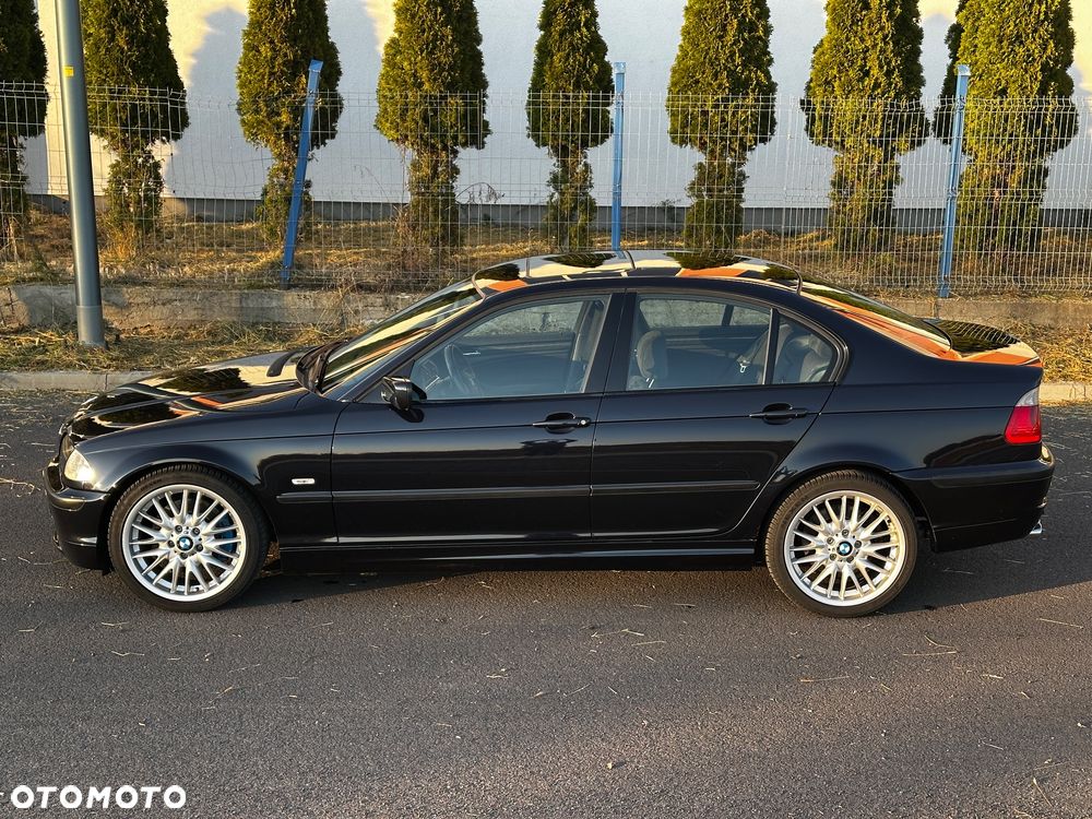 BMW Seria 3 330i - 3