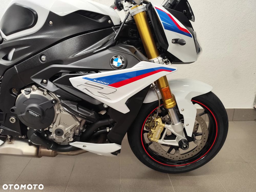 BMW S - 29