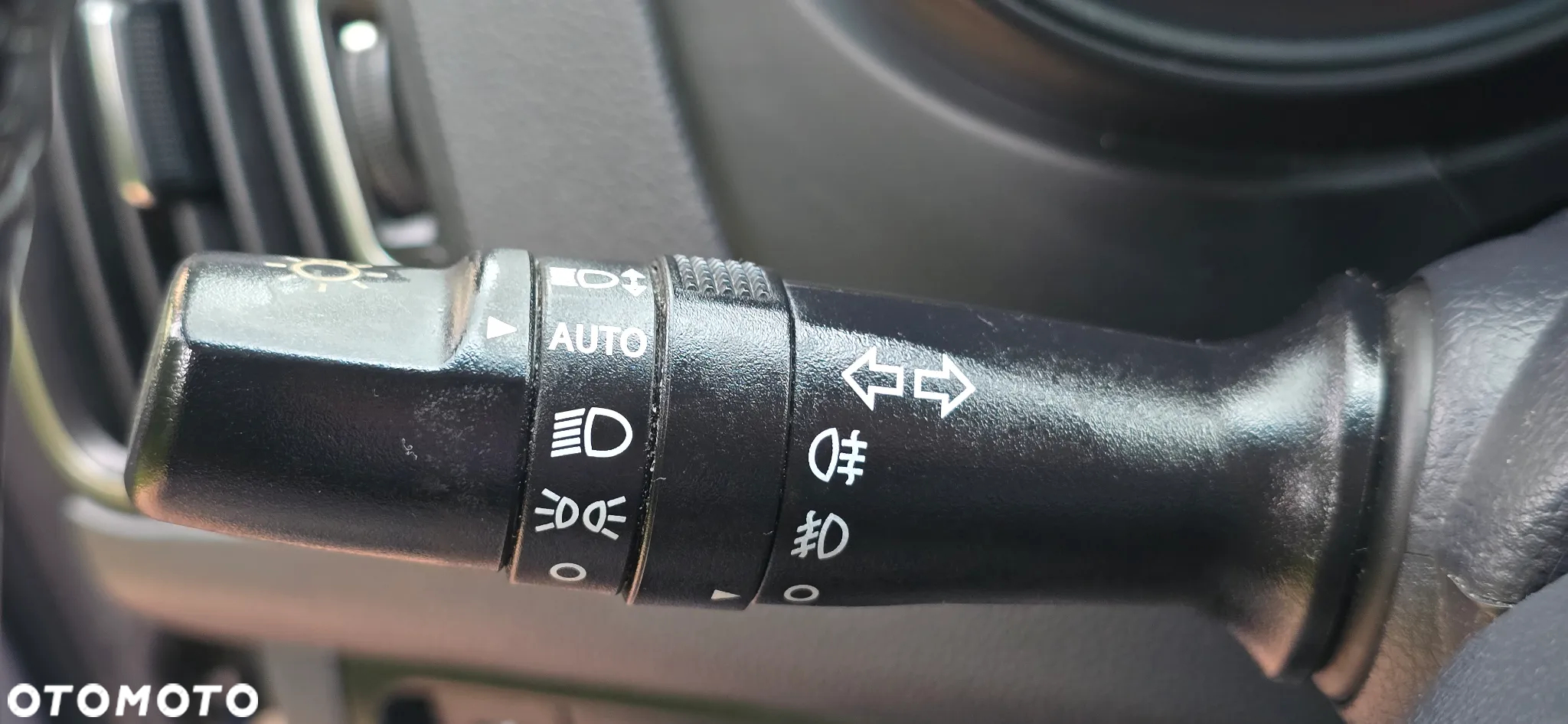 Kia Rio 1.4 XL Business Line - 31