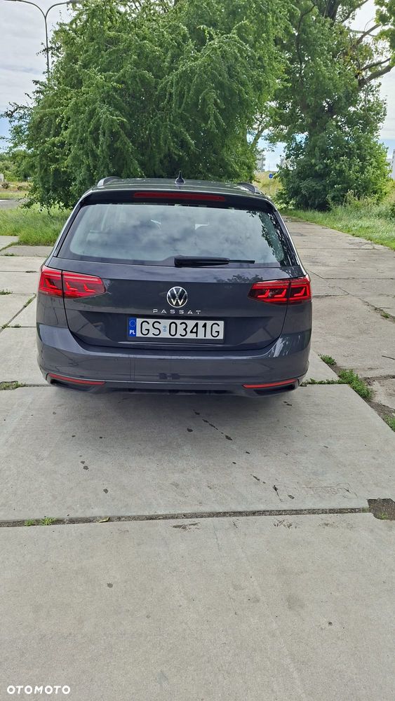 Volkswagen Passat 2.0 TDI EVO Elegance - 7