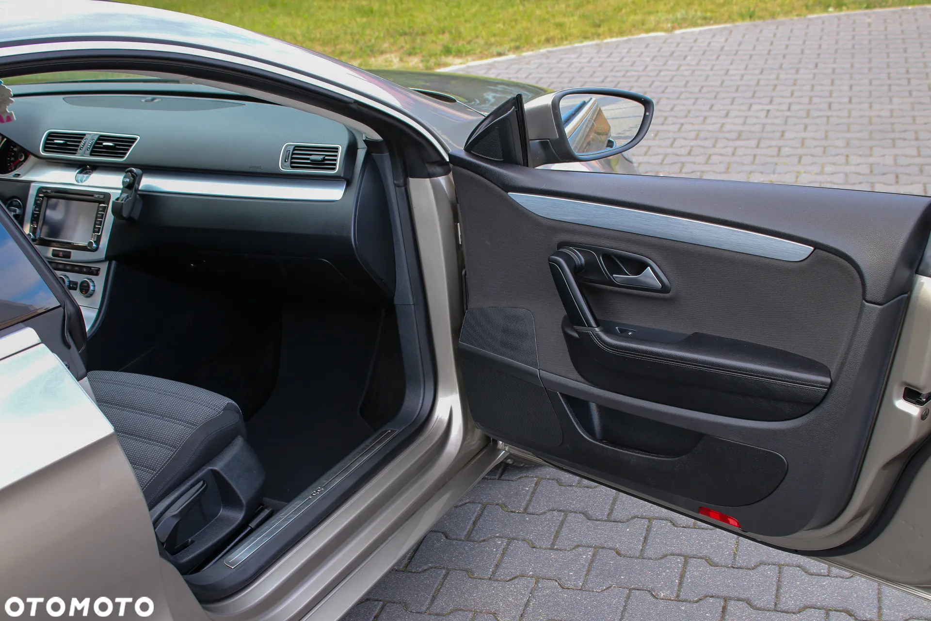 Volkswagen Passat CC - 18