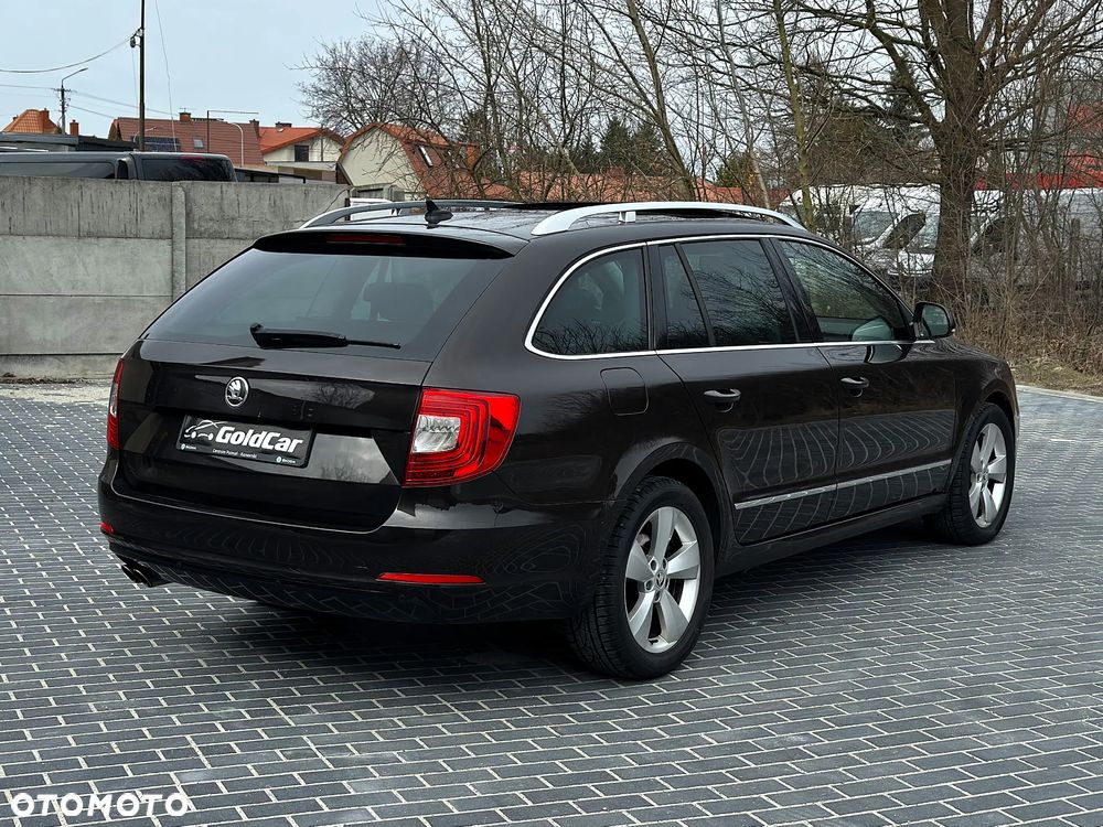 Skoda Superb 2.0 TDI Active DSG - 4