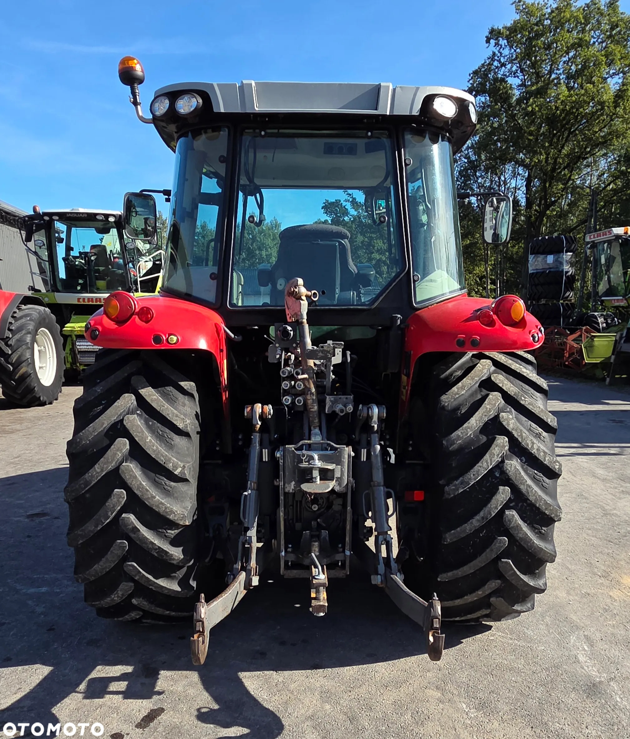 Massey Ferguson 5712 SL Dyna 4 - 11