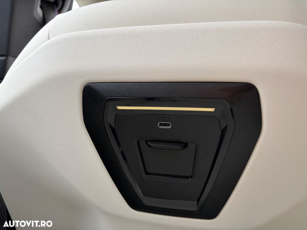 BMW Seria 5 520i Aut. M Sport Edition - 11