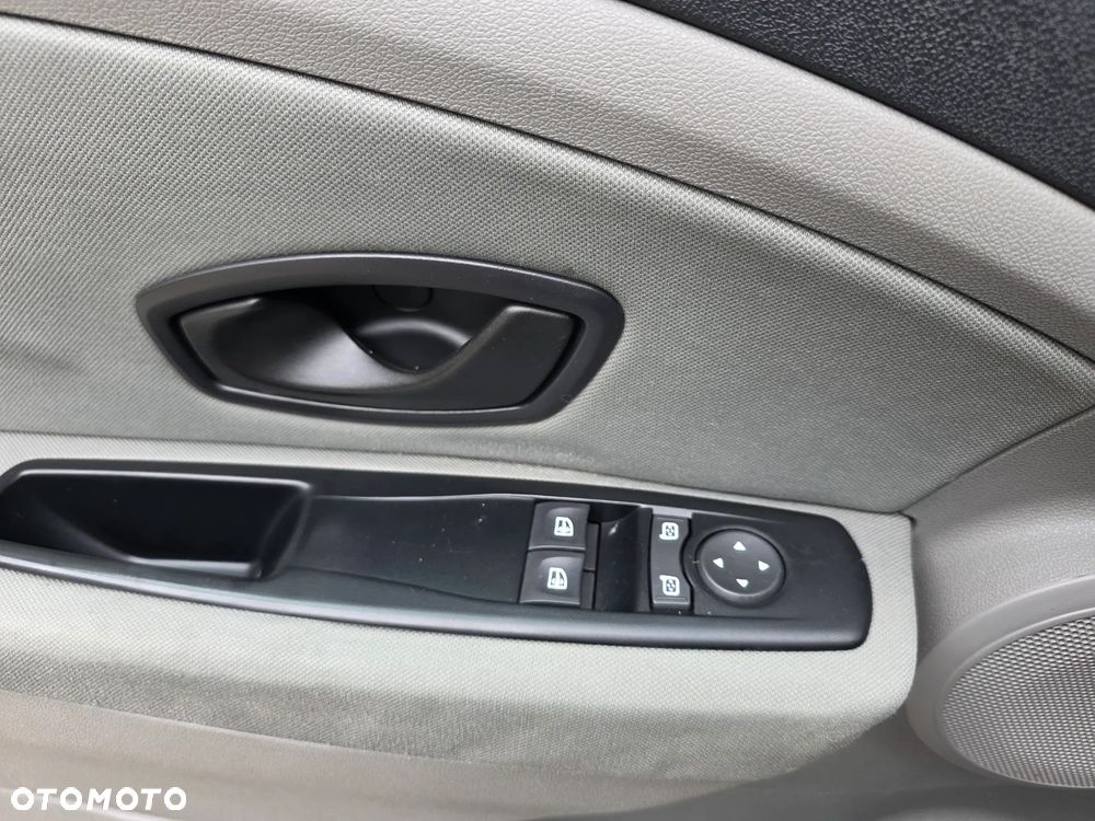 Renault Megane 1.6 16V 100 TomTom Edition - 16