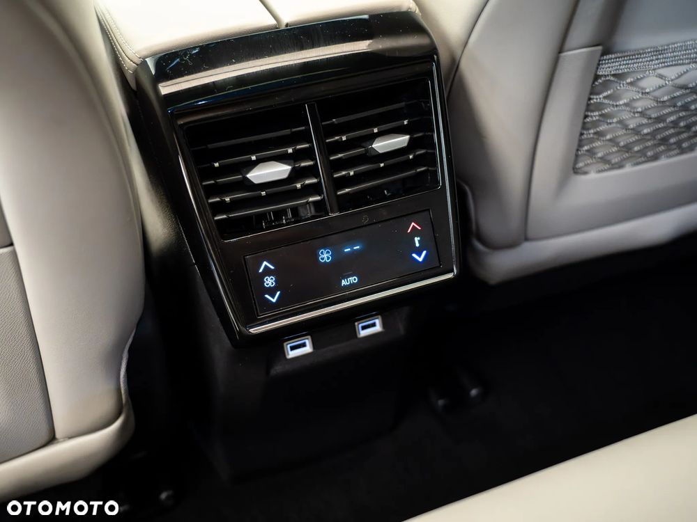 DS Automobiles DS 7 Crossback - 36