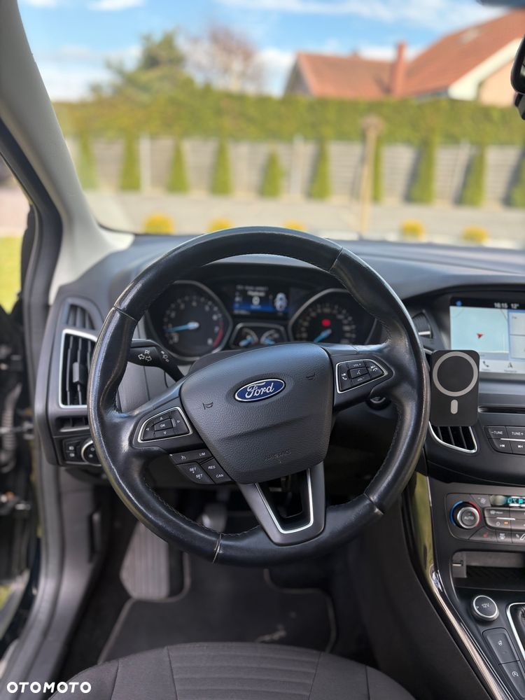 Ford Focus 1.5 EcoBoost Titanium ASS - 10