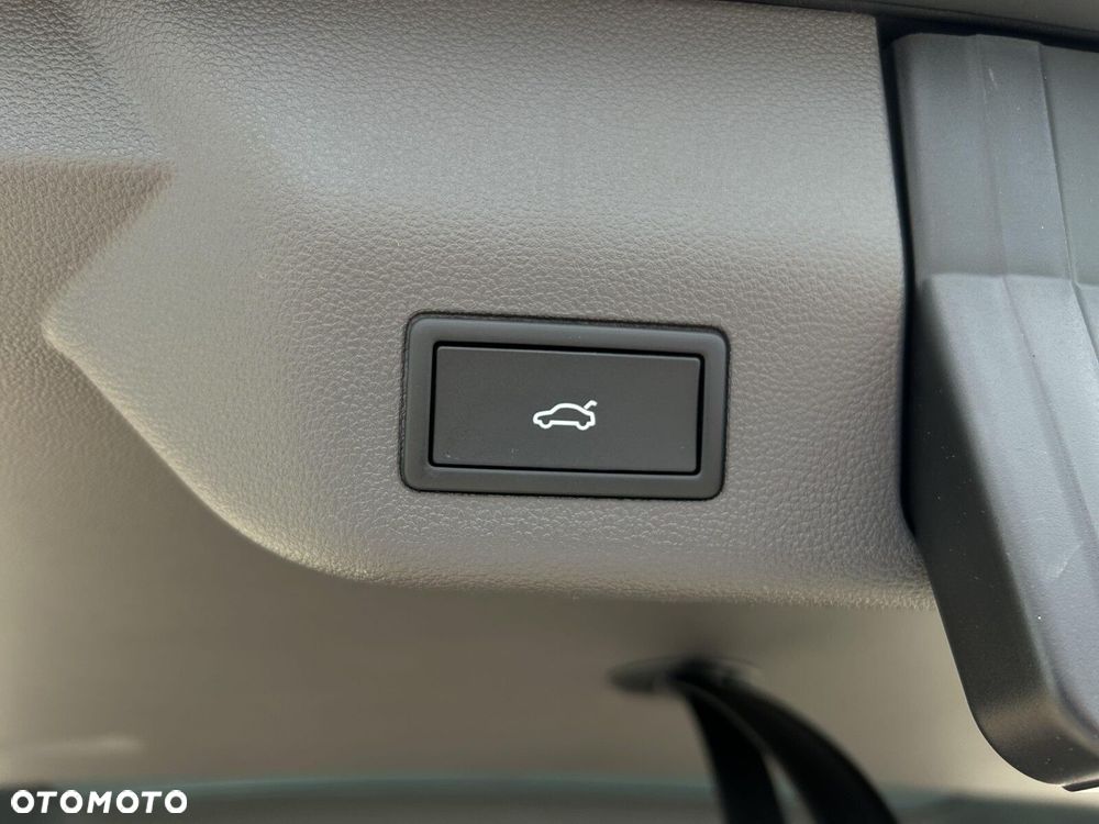 Volkswagen Multivan 2.0 TDI L2 Edition DSG - 37