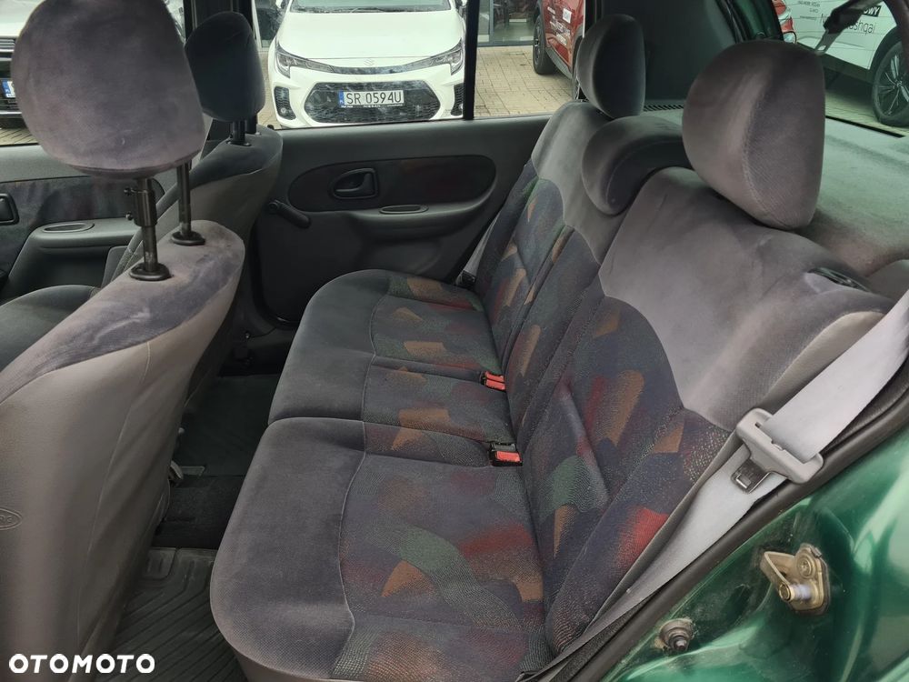Renault Clio 1.2 - 10