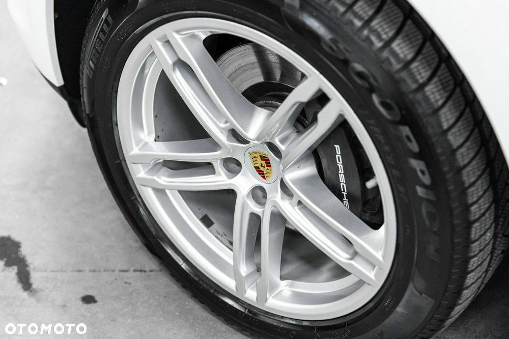 Porsche Macan Standard - 16