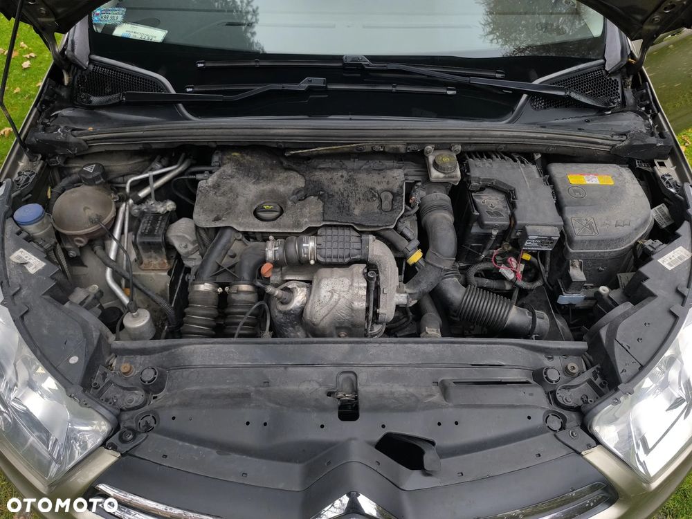 Citroën C4 e-HDi 115 Exclusive - 11