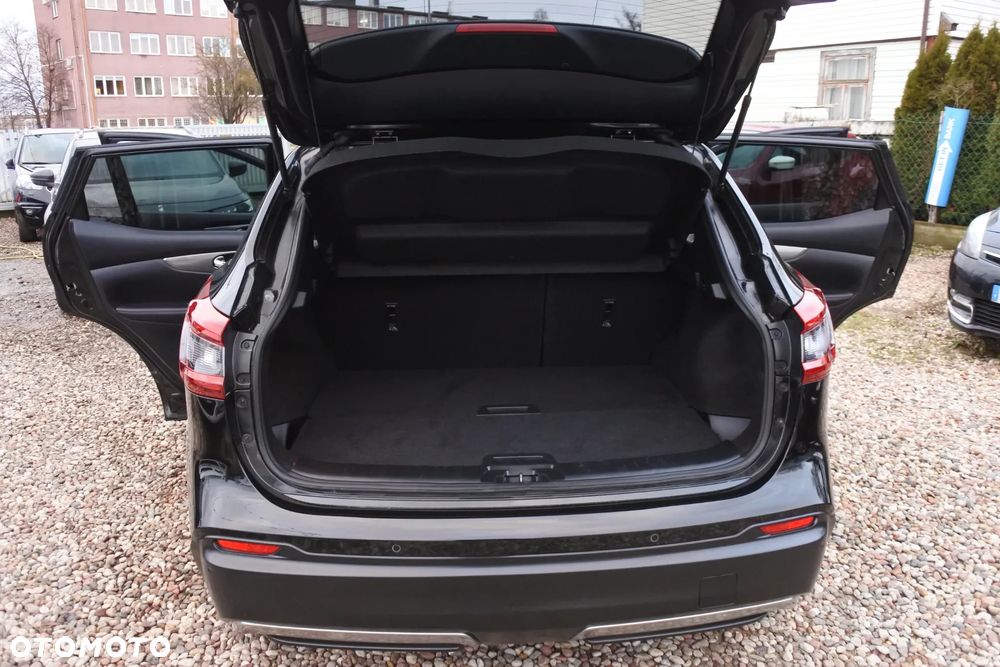 Nissan Qashqai 1.2 DIG-T Xtronic TEKNA+ - 12