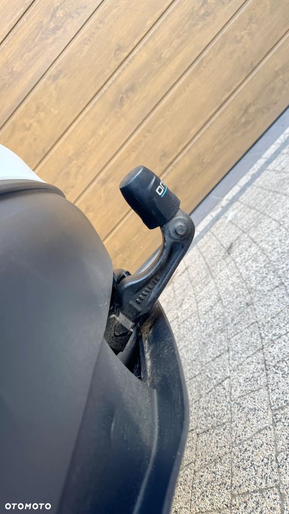 Tesla Y Performance AWD - 36