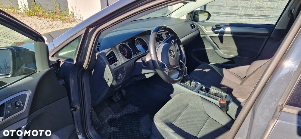 Volkswagen Golf 1.4 TSI BlueMotion Technology DSG Comfortline - 12