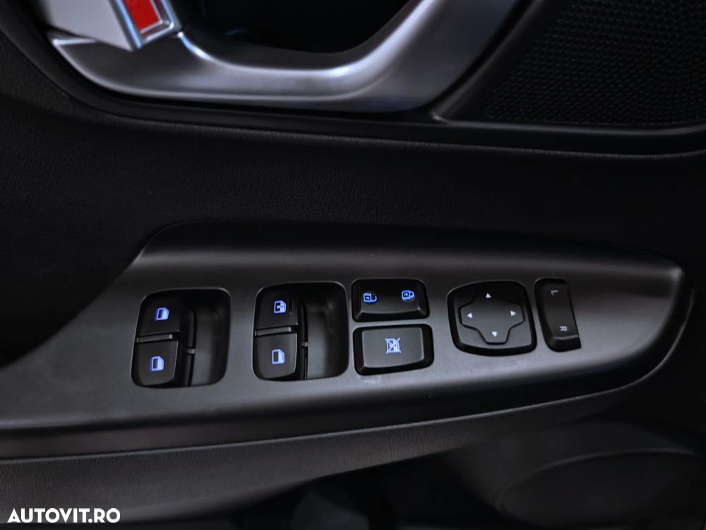 Hyundai KONA EV Select - 28