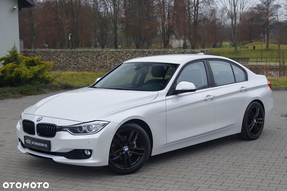 BMW Seria 3 318d - 15