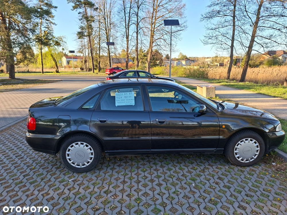 Audi A4 Limousine 1.6 - 8