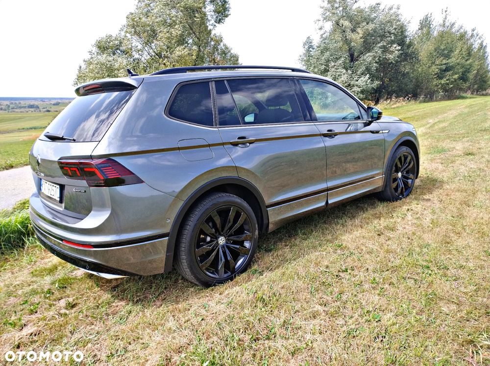 Volkswagen Tiguan Allspace - 11