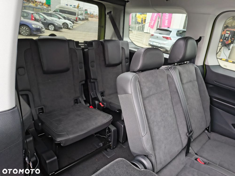 Volkswagen Caddy Maxi 2.0 TDI DSG - 11