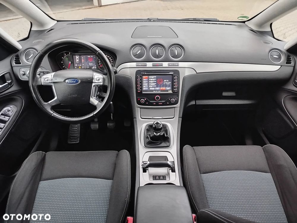 Ford S-Max 2011