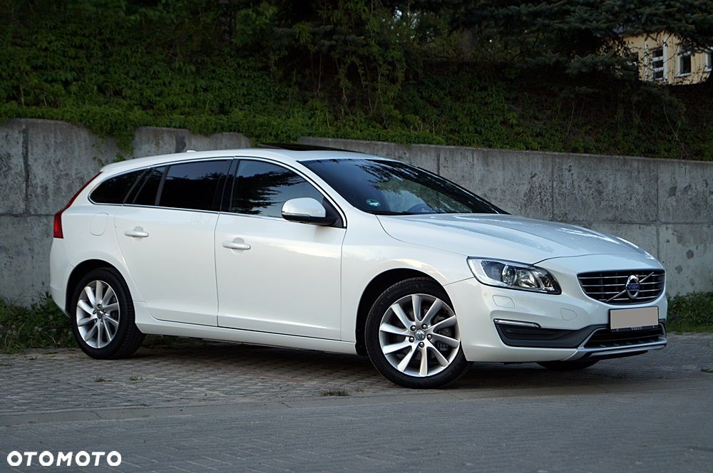 Volvo V60 D4 Edition Pro - 4