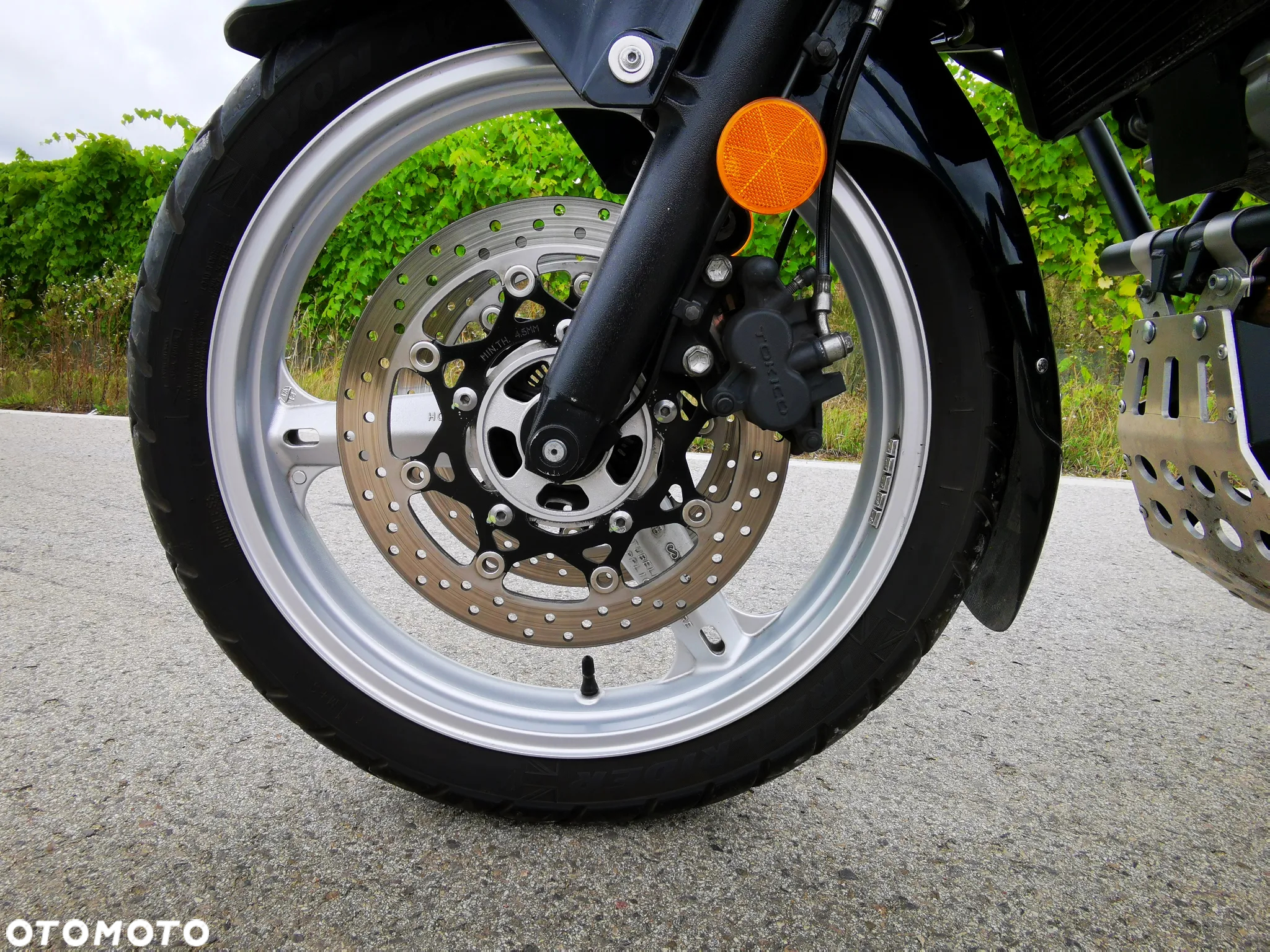 Suzuki DL - 16