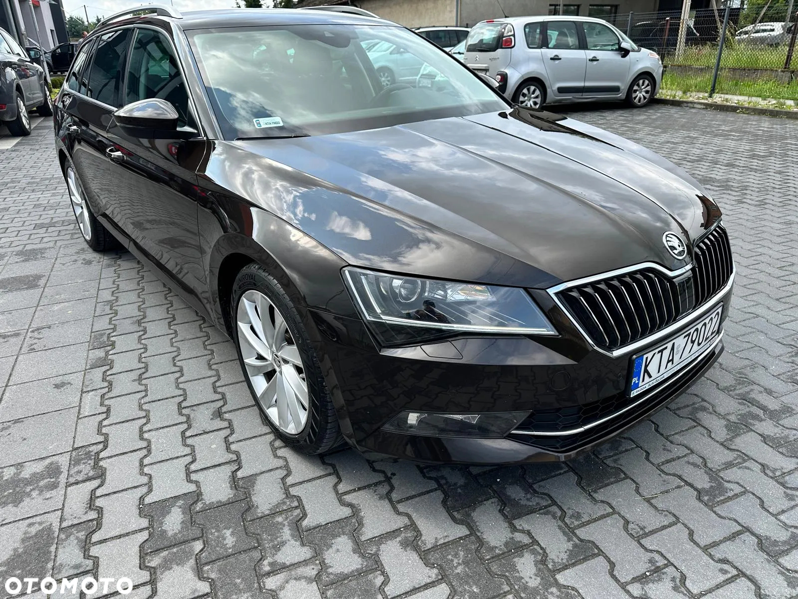 Skoda Superb 2.0 TDI Style DSG - 9