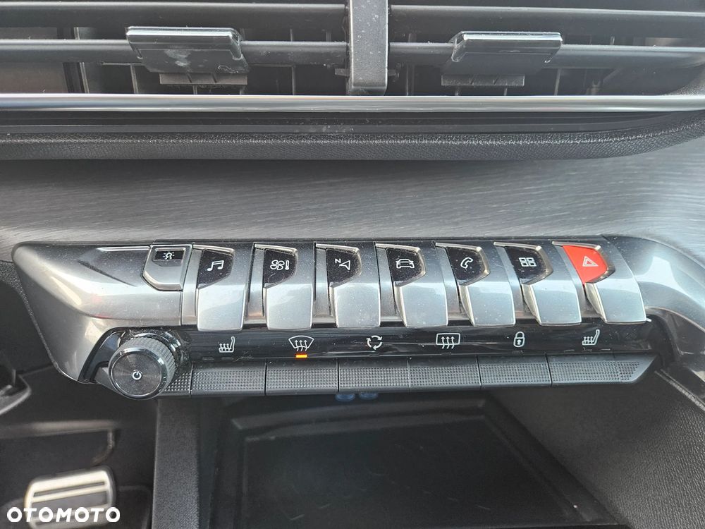 Peugeot 3008 BlueHDi 180 Stop & Start EAT8 GT - 24