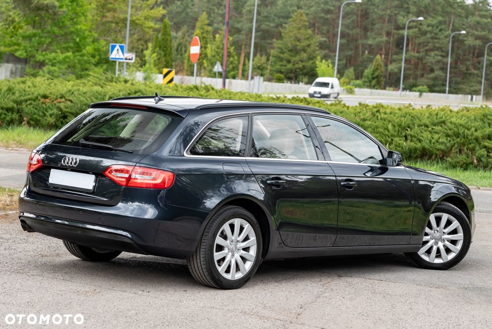 Audi A4 Avant 2.0 TDI DPF multitronic Attraction - 11