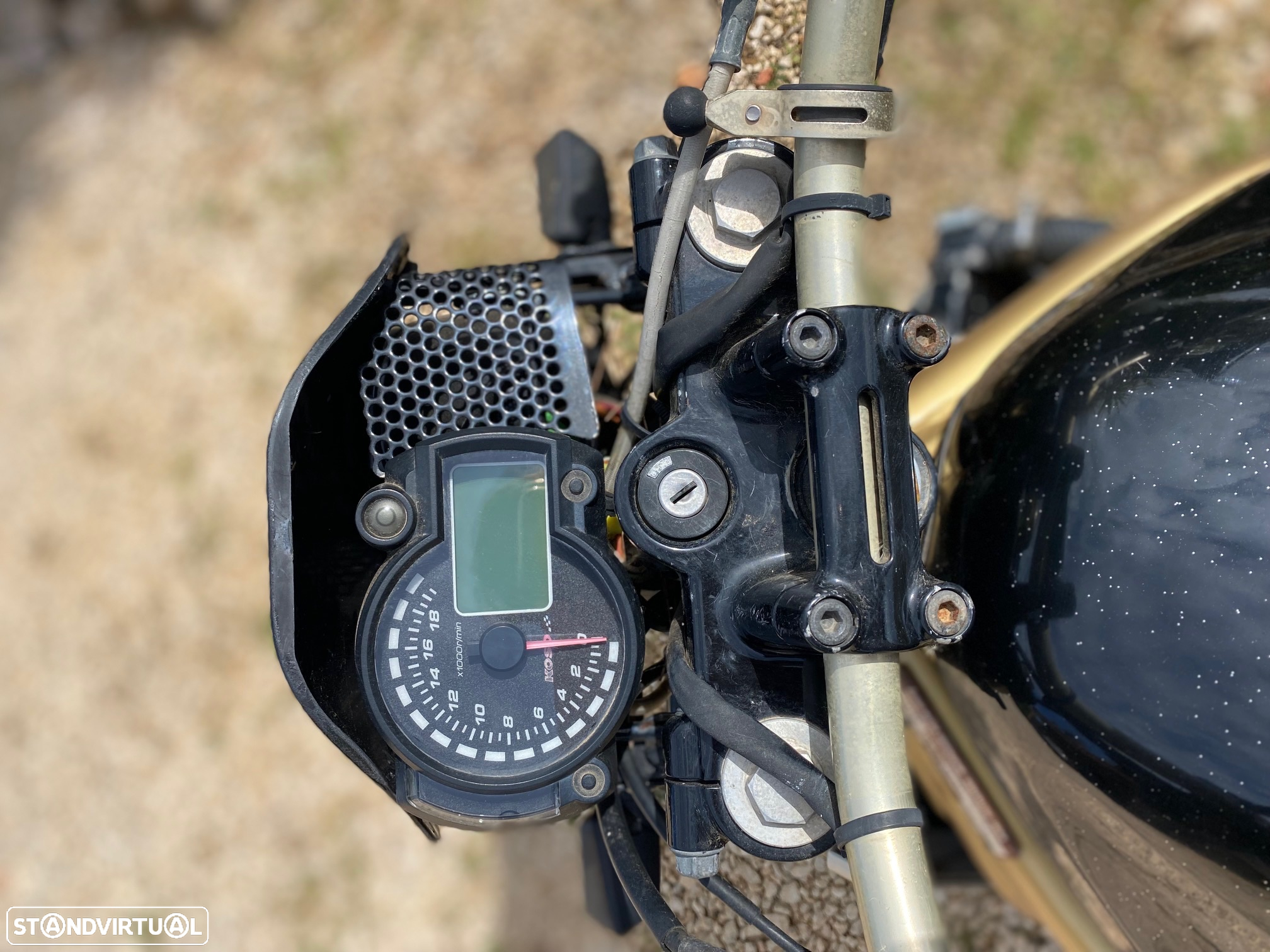 Suzuki GSF - 6