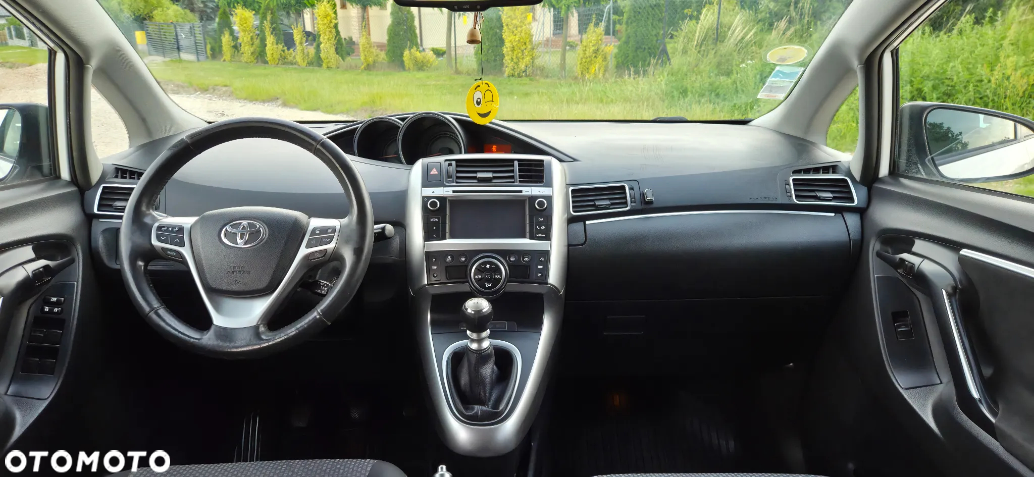 Toyota Verso 2.0 D-4D Prestige 7os - 10