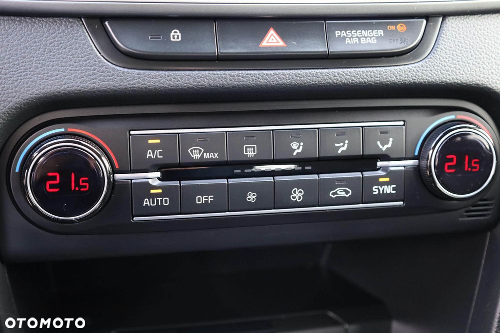 Kia Ceed 1.5 T-GDI M - 25