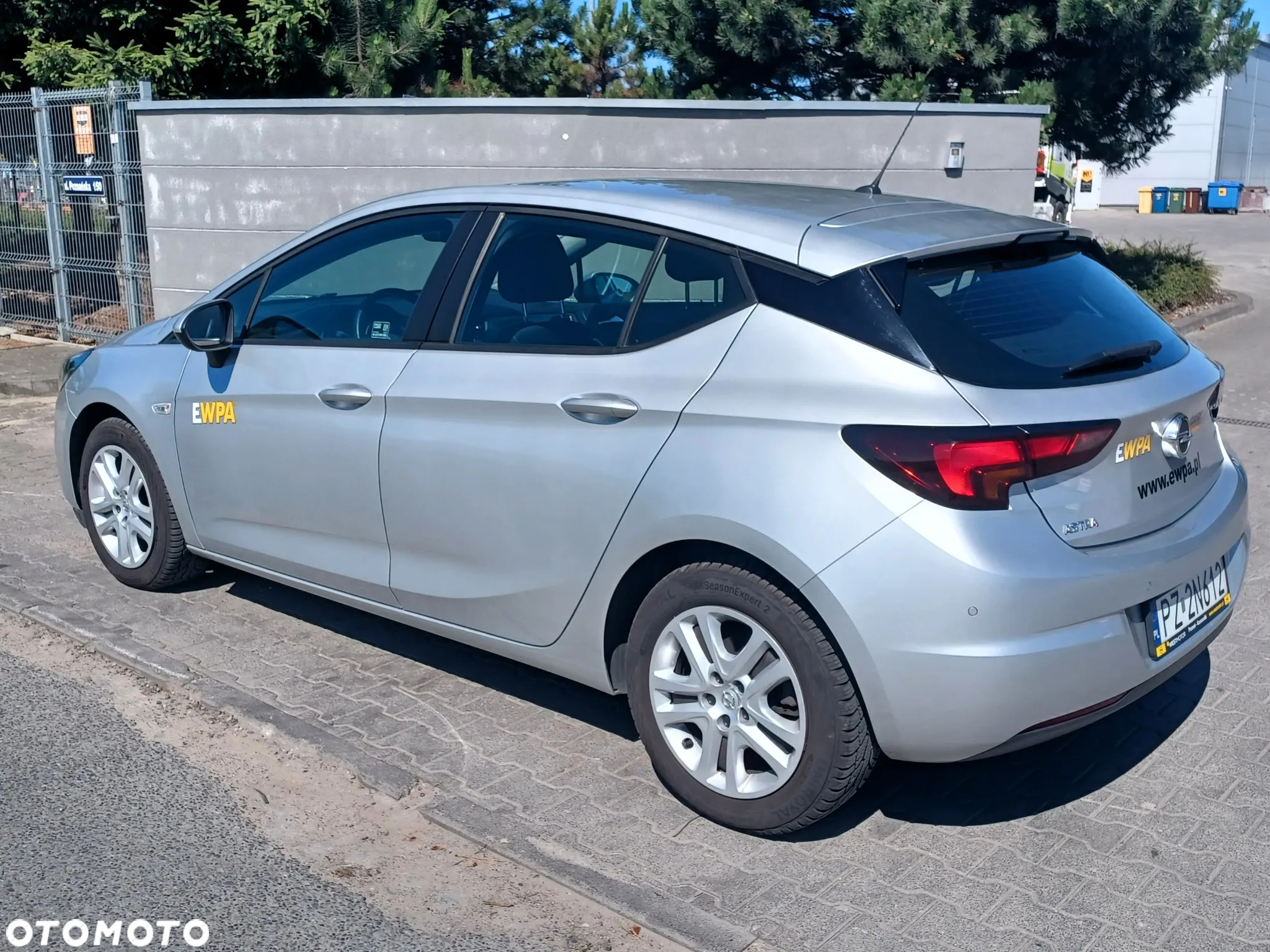 Opel Astra V 1.2 T Edition S&S - 3