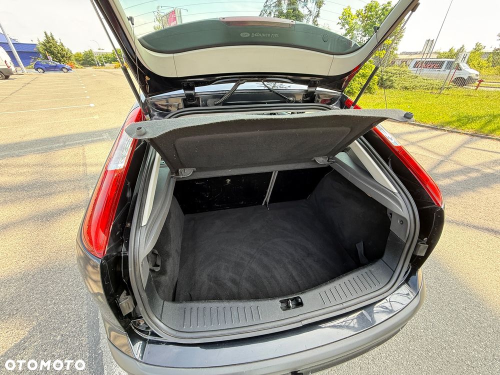 Ford Focus 1.6 TDCi Sport - 28