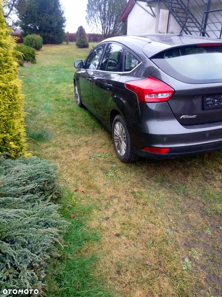 Ford Focus 1.0 EcoBoost Titanium - 3