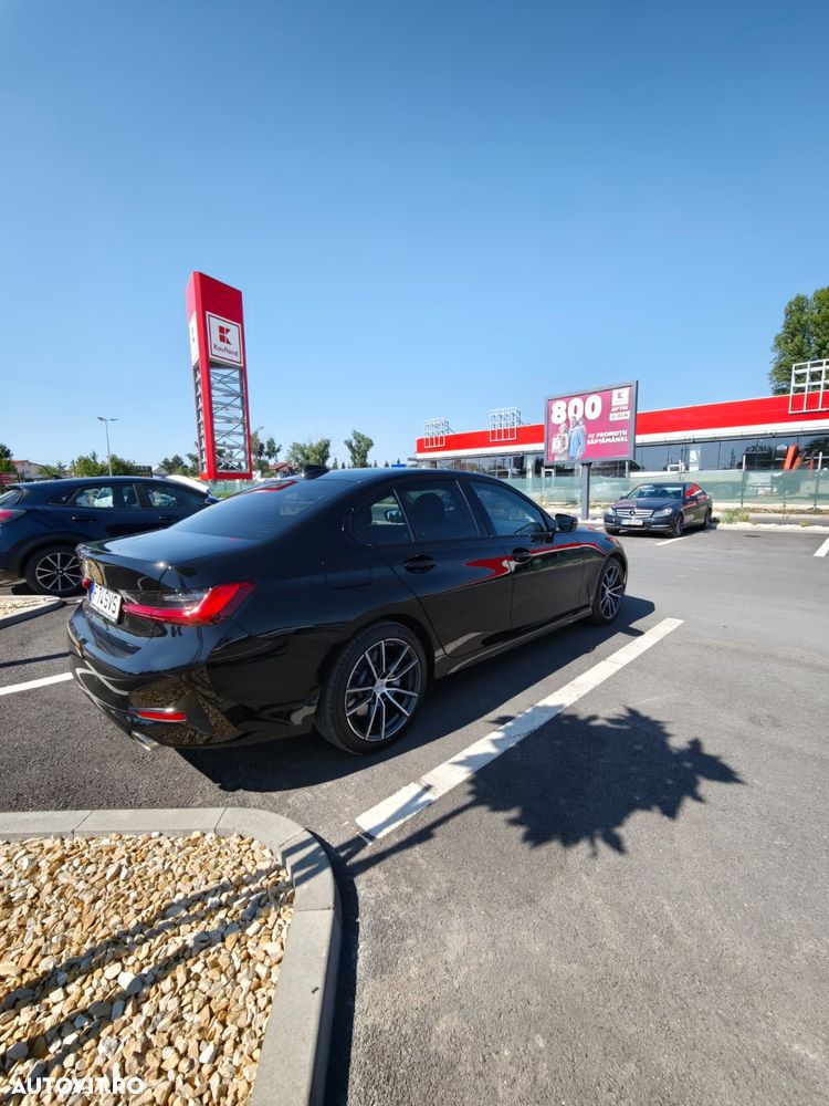 BMW Seria 3 330i Aut. Advantage - 4