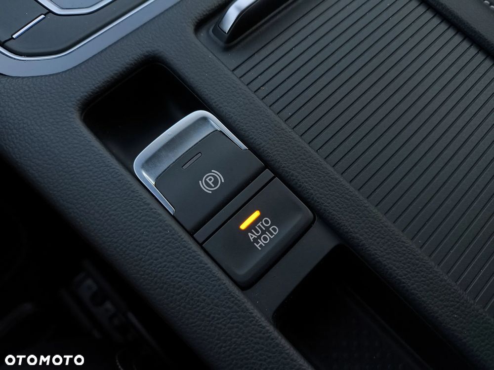 Volkswagen Passat 2.0 TDI EVO Elegance DSG - 29