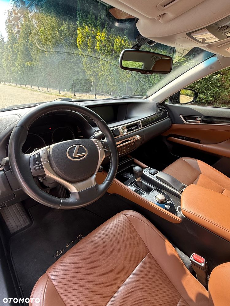 Lexus GS 300h Elite - 15