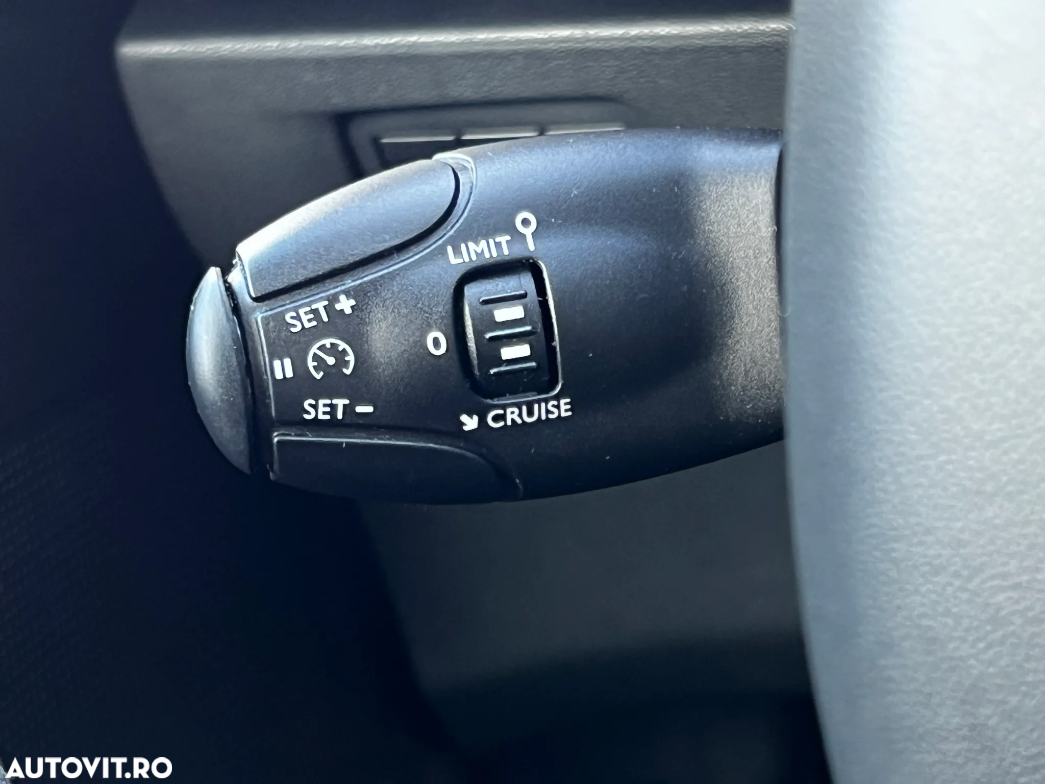 Citroën C3 1.2 PureTech BVM Feel - 18