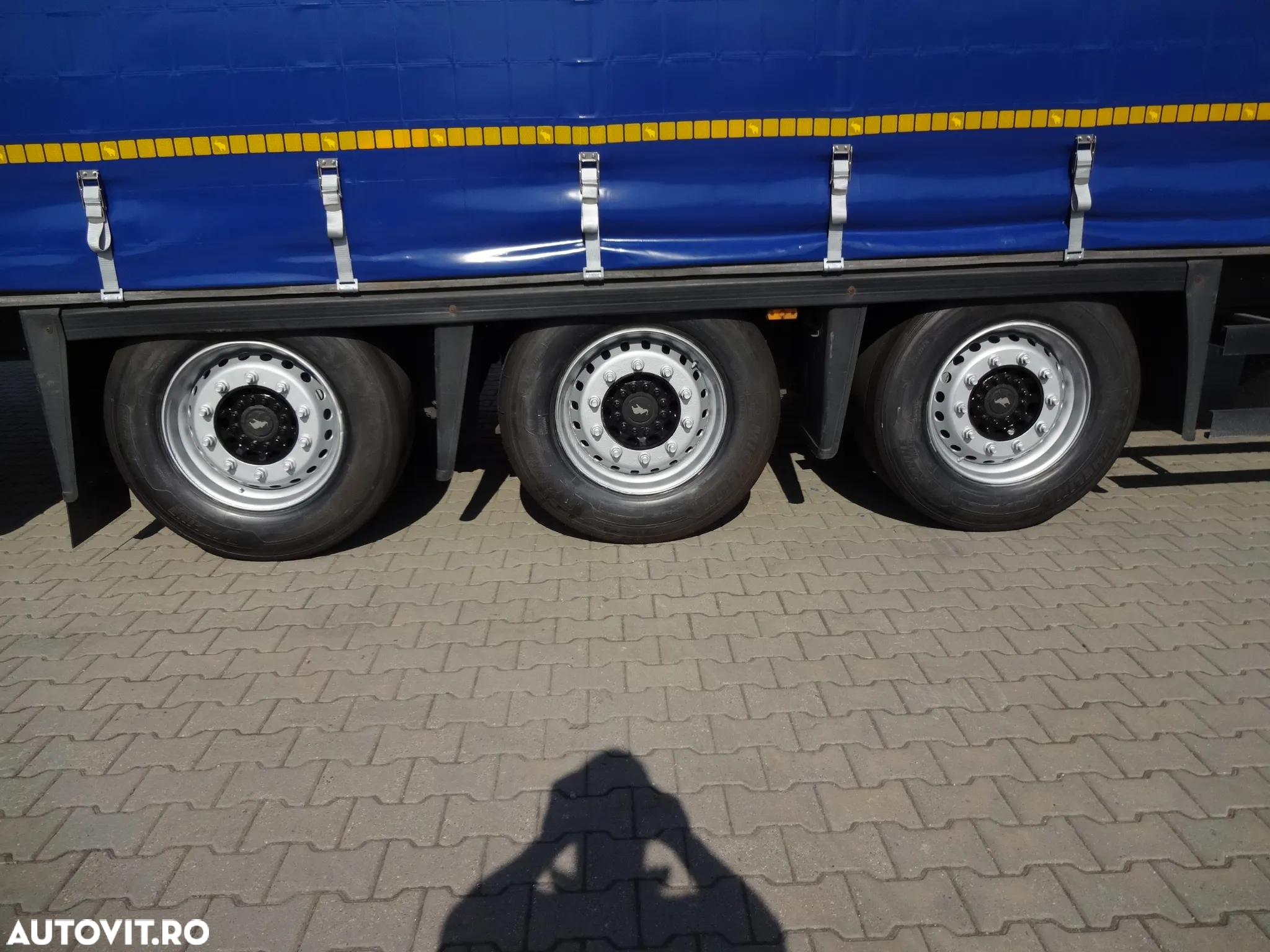 Schmitz Cargobull Mega Varios - 9