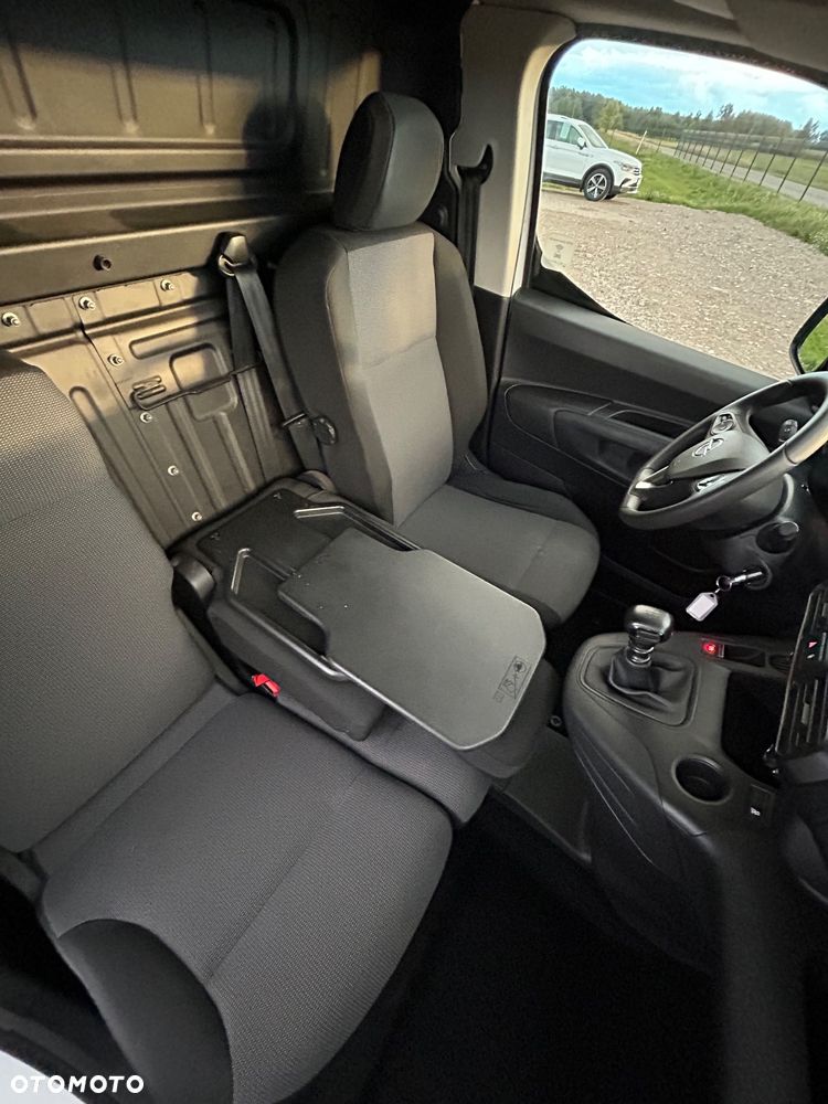 Opel Combo - 17