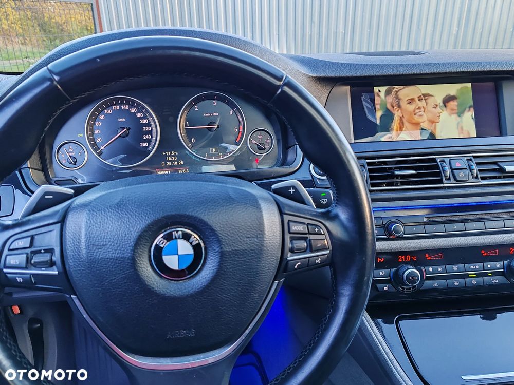 BMW Seria 5 520d Luxury Line - 15